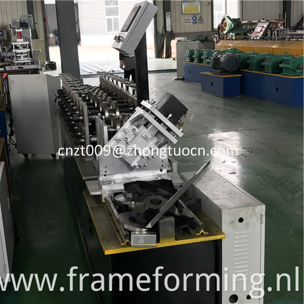 omega profile roll forming machine 3